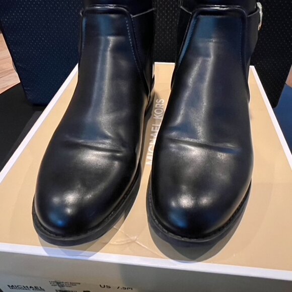 Michael Kors Black Bootie Size 7.5 - Picture 4 of 4